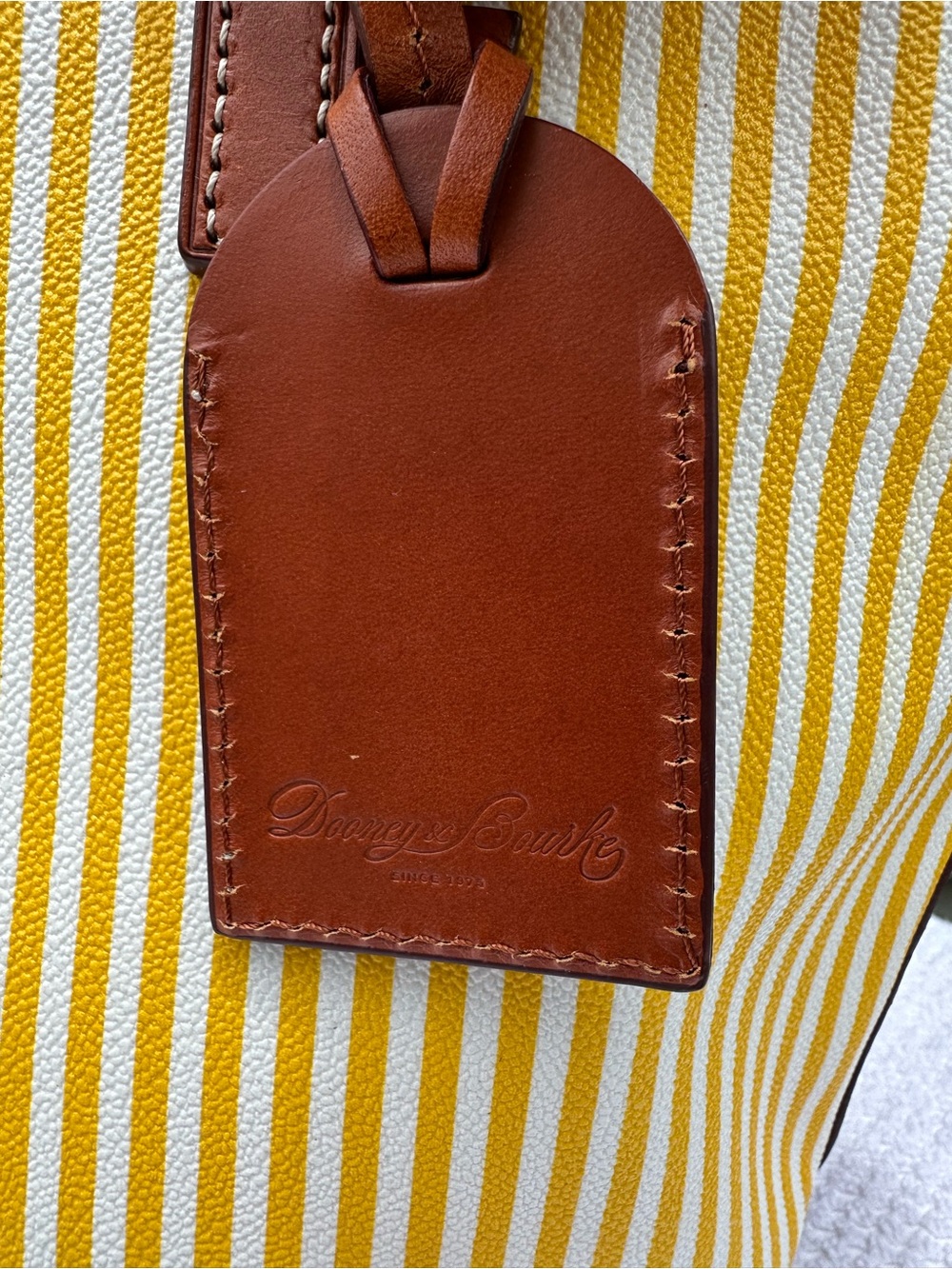 ๐ NWT Dooney & Bourke Striped Coated
Cotton Shopper Tote Yellow K9782515 - Picture 8 of 14